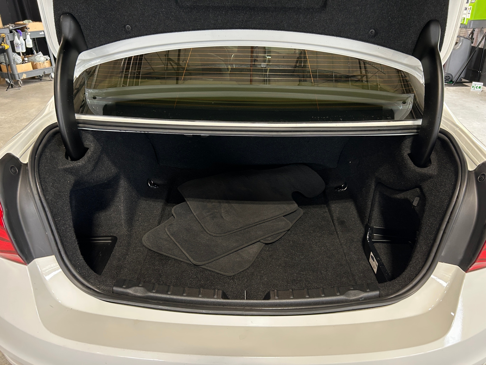 Thumbnail: 2016 BMW 3 Series - 6