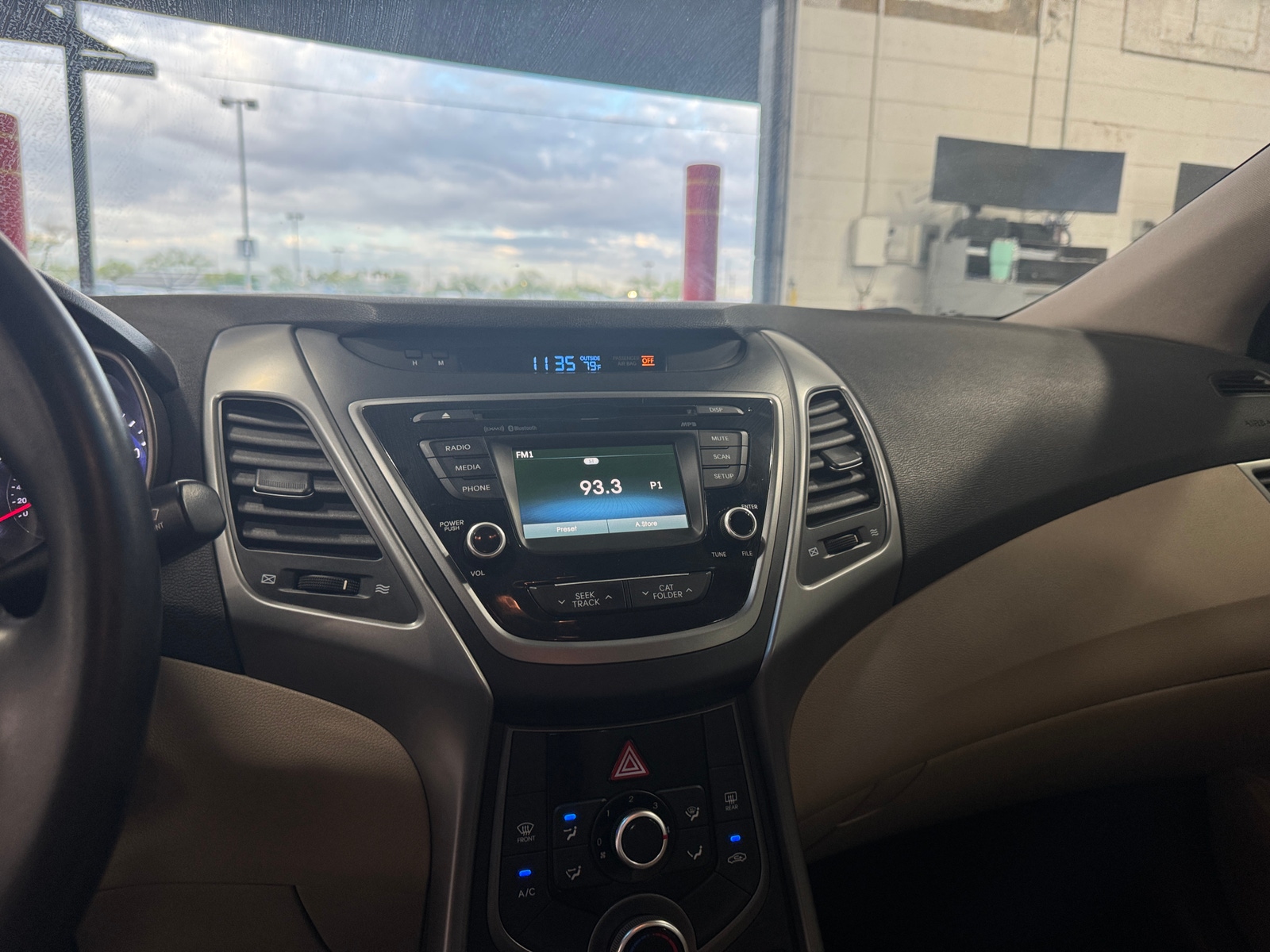 Thumbnail: 2014 Hyundai Elantra - 3