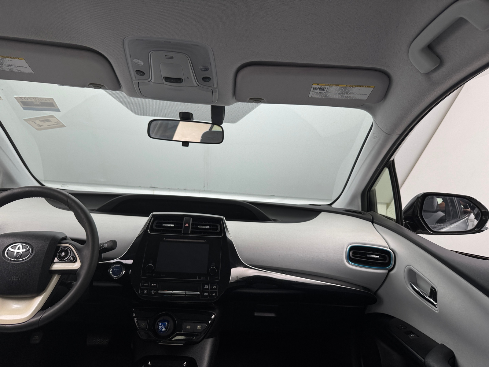 Thumbnail: 2016 Toyota Prius - 3