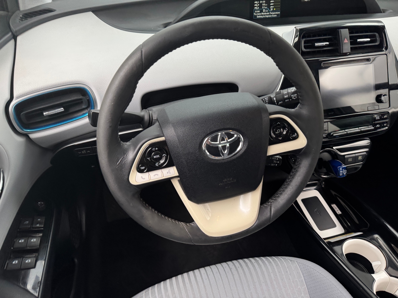 Thumbnail: 2016 Toyota Prius - 5