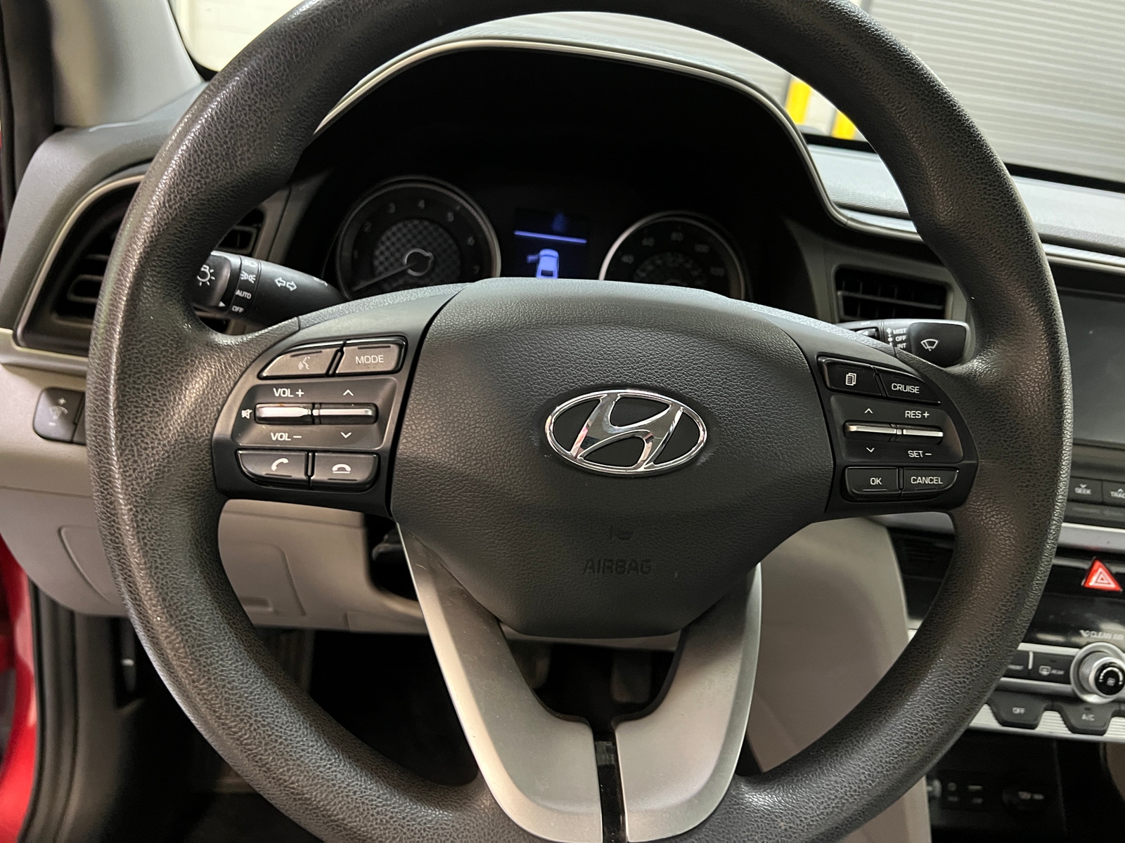 Thumbnail: 2020 Hyundai Elantra - 5