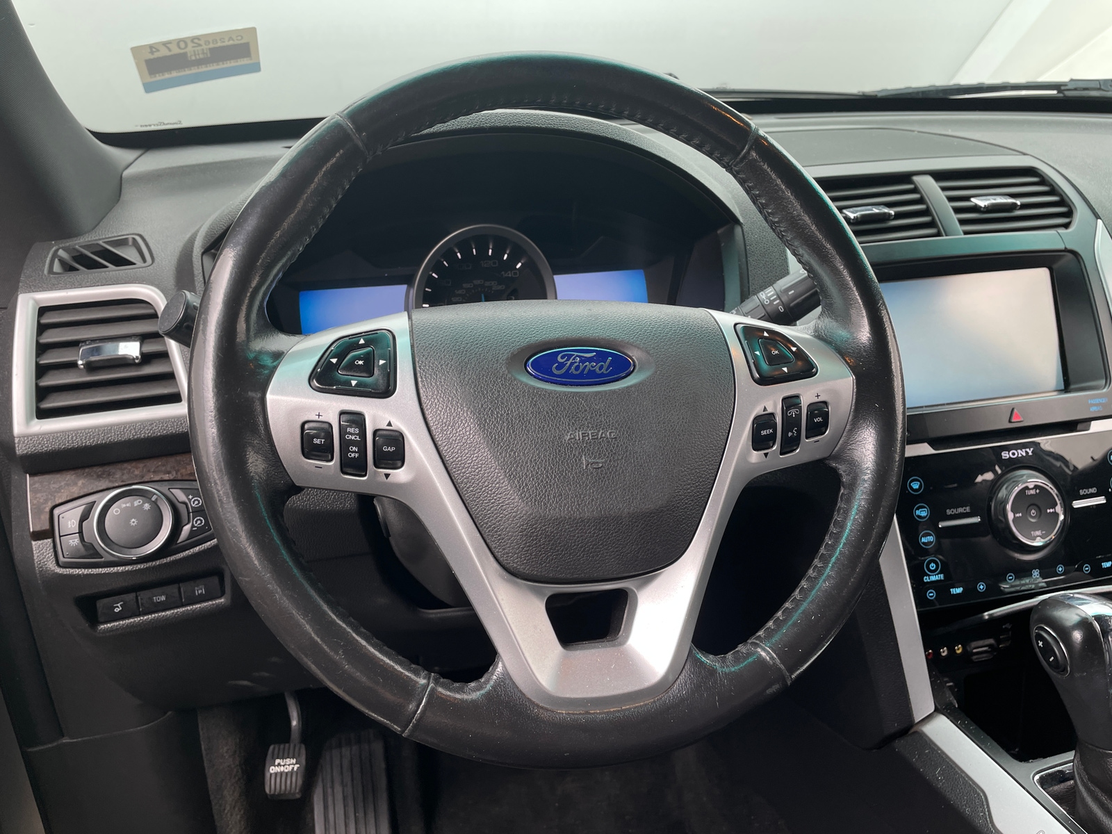Thumbnail: 2013 Ford Explorer - 4