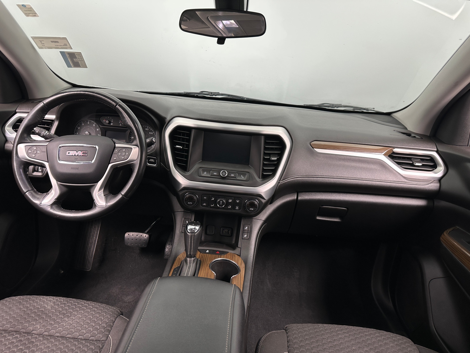 Thumbnail: 2019 GMC Acadia - 3