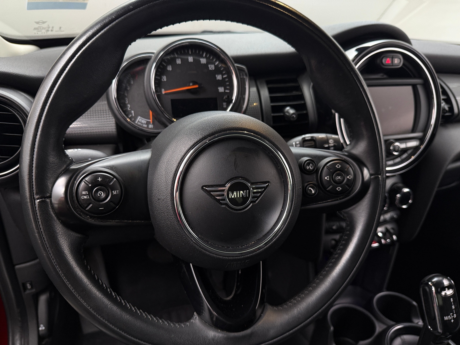 Thumbnail: 2020 MINI Cooper Hardtop - 4