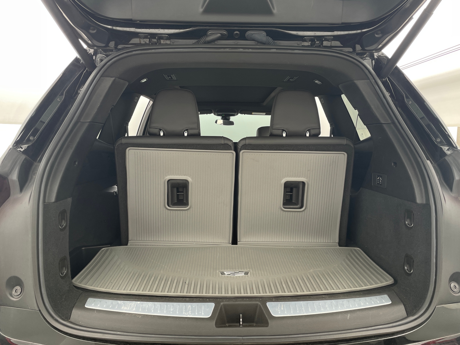 Thumbnail: 2023 Cadillac XT6 - 6