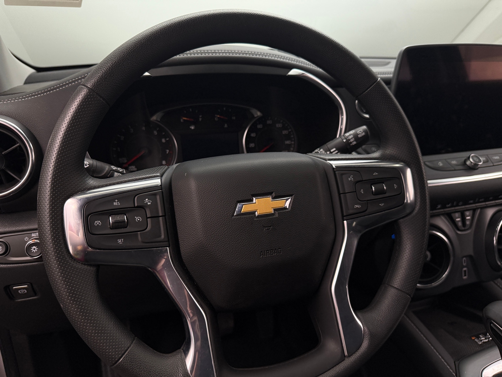 Thumbnail: 2023 Chevrolet Blazer - 5