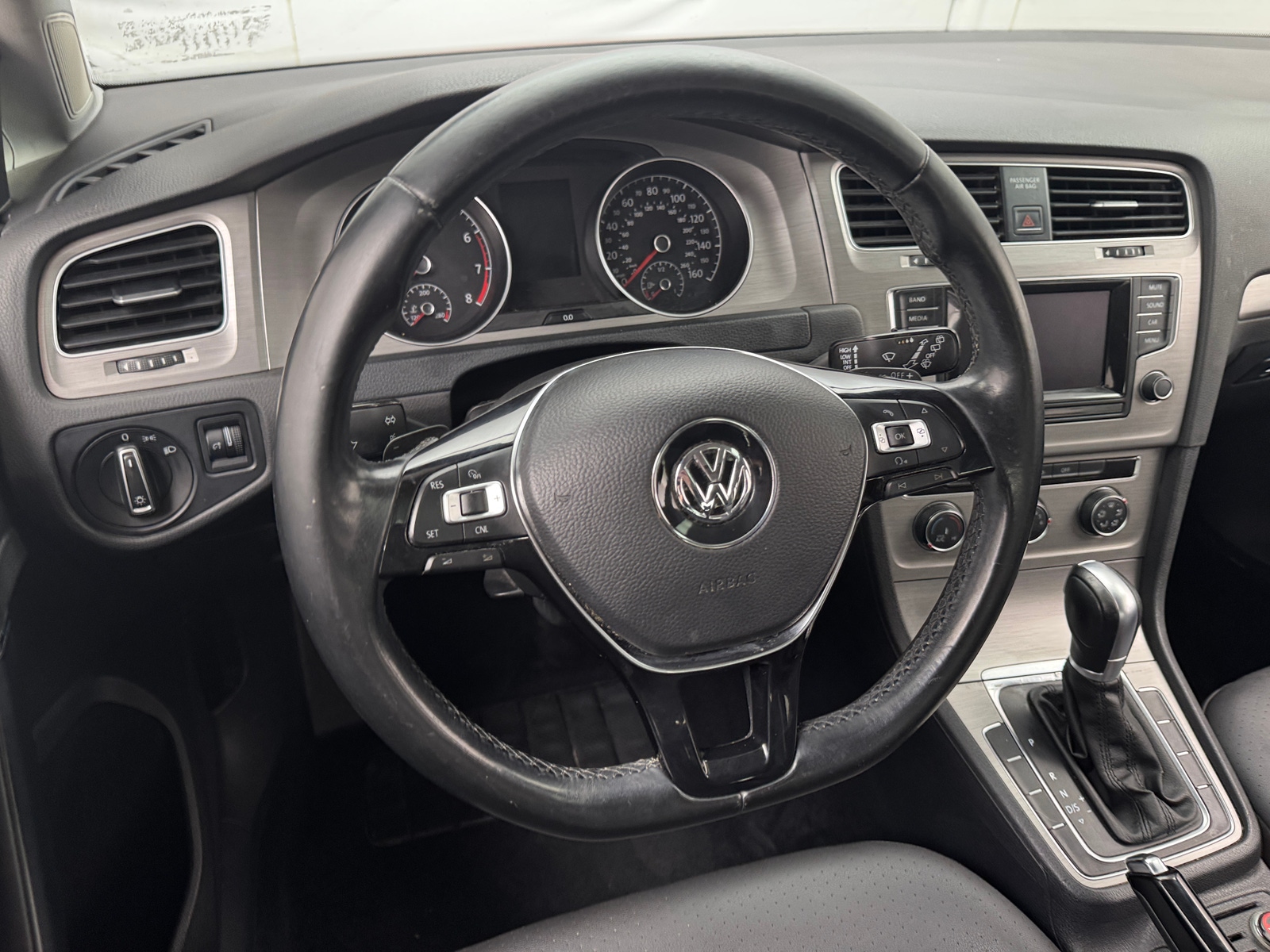 Thumbnail: 2015 Volkswagen Golf - 4