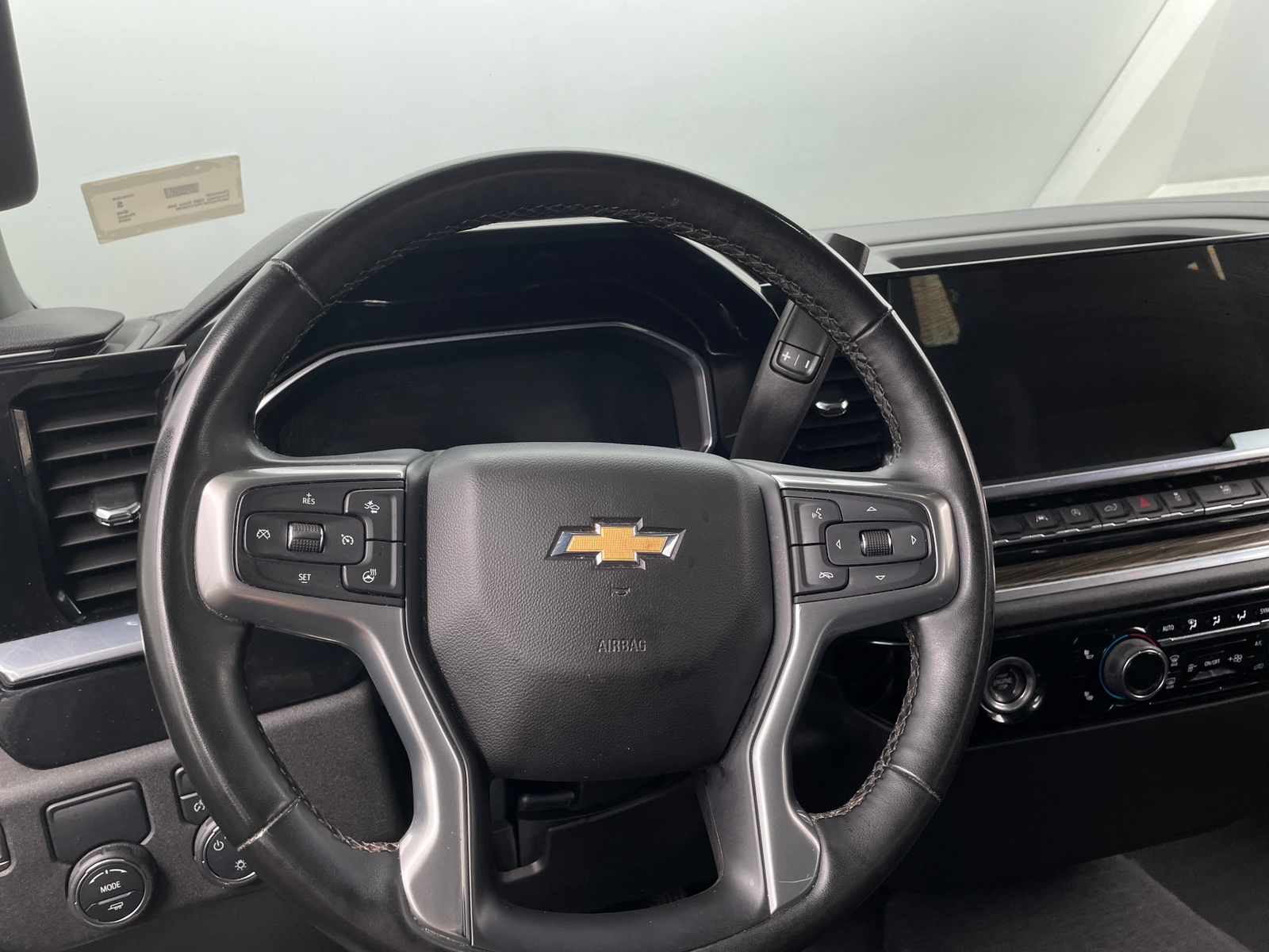 Thumbnail: 2024 Chevrolet Silverado 1500 - 5