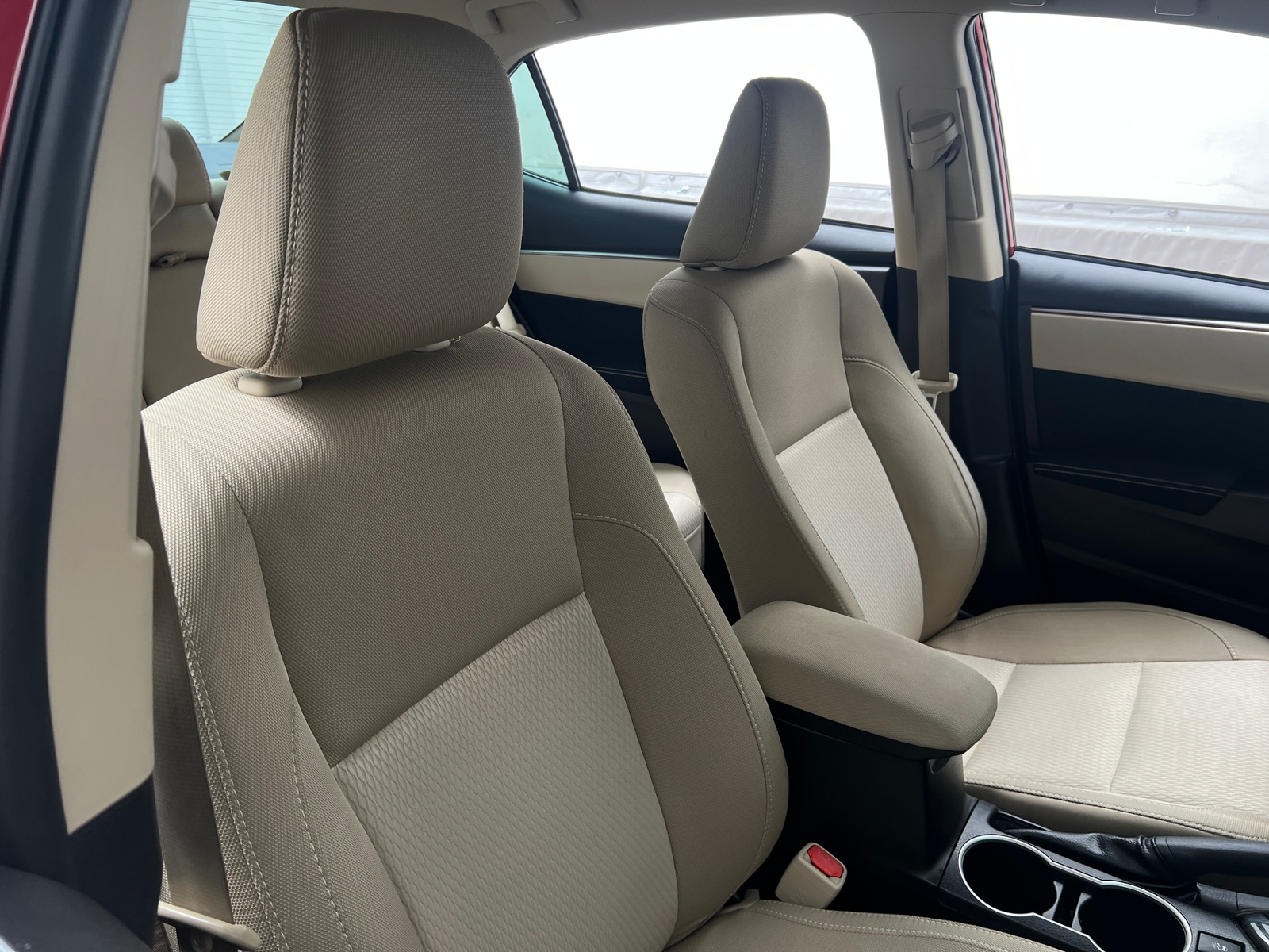 Thumbnail: 2015 Toyota Corolla - 2