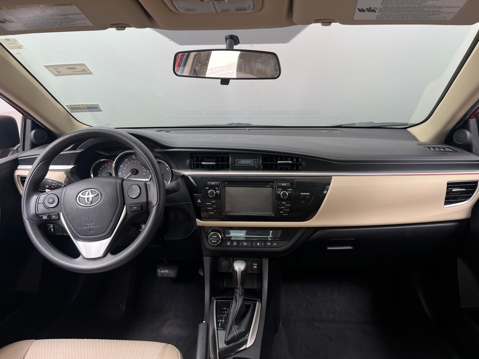 Thumbnail: 2015 Toyota Corolla - 3
