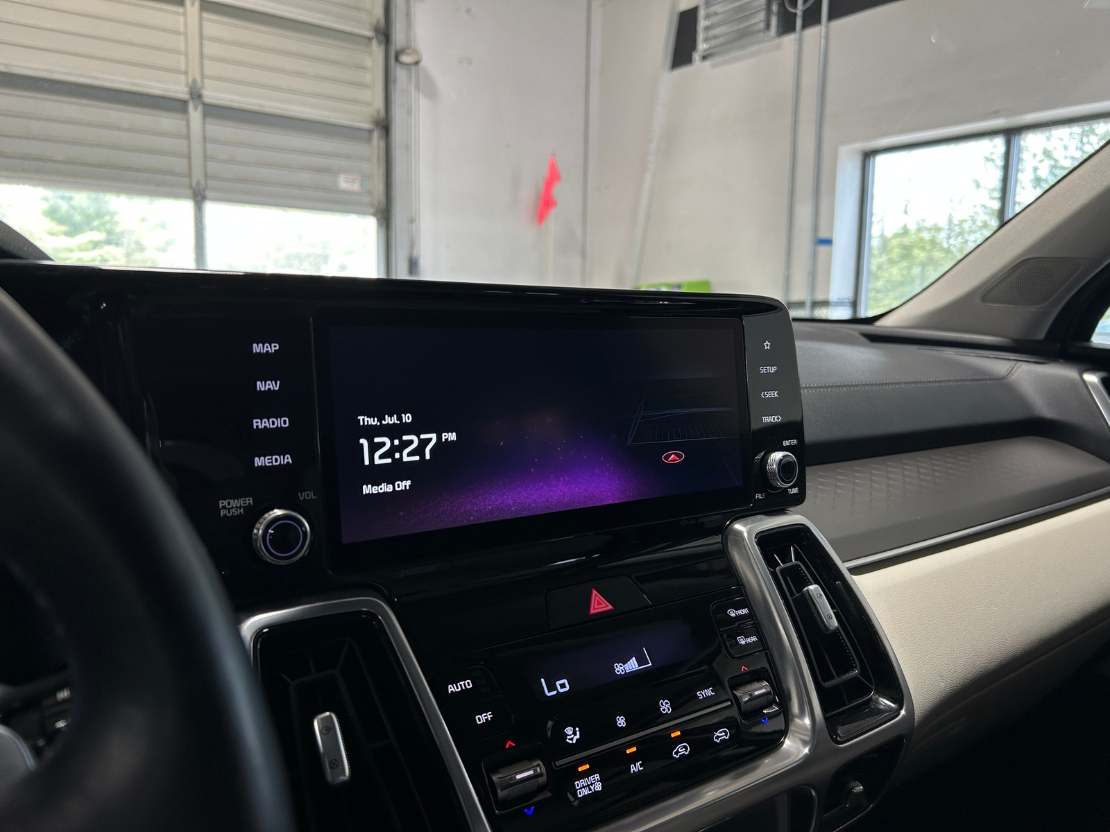 Thumbnail: 2023 Kia Sorento - 3