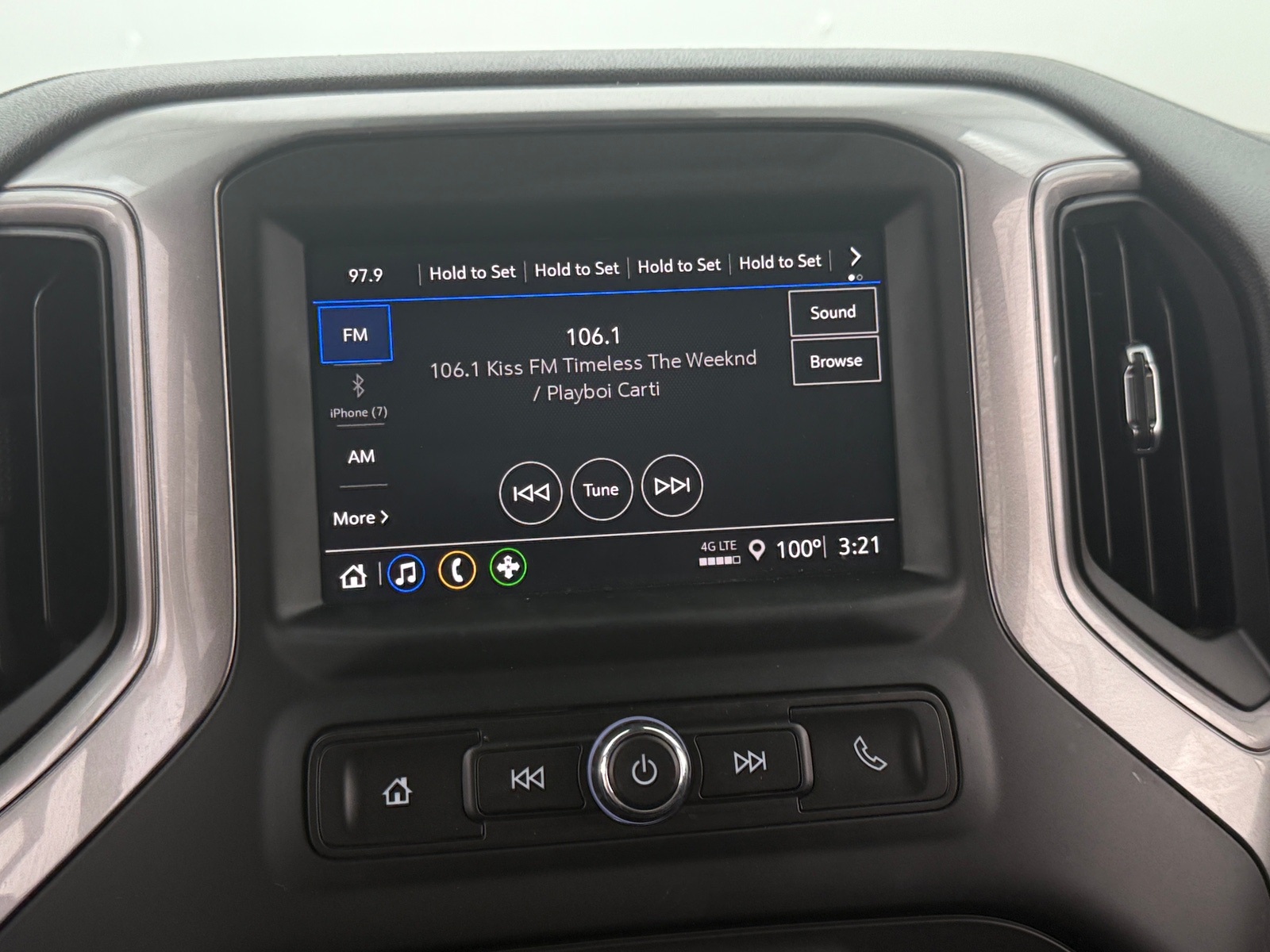 Thumbnail: 2024 Chevrolet Silverado 1500 - 3