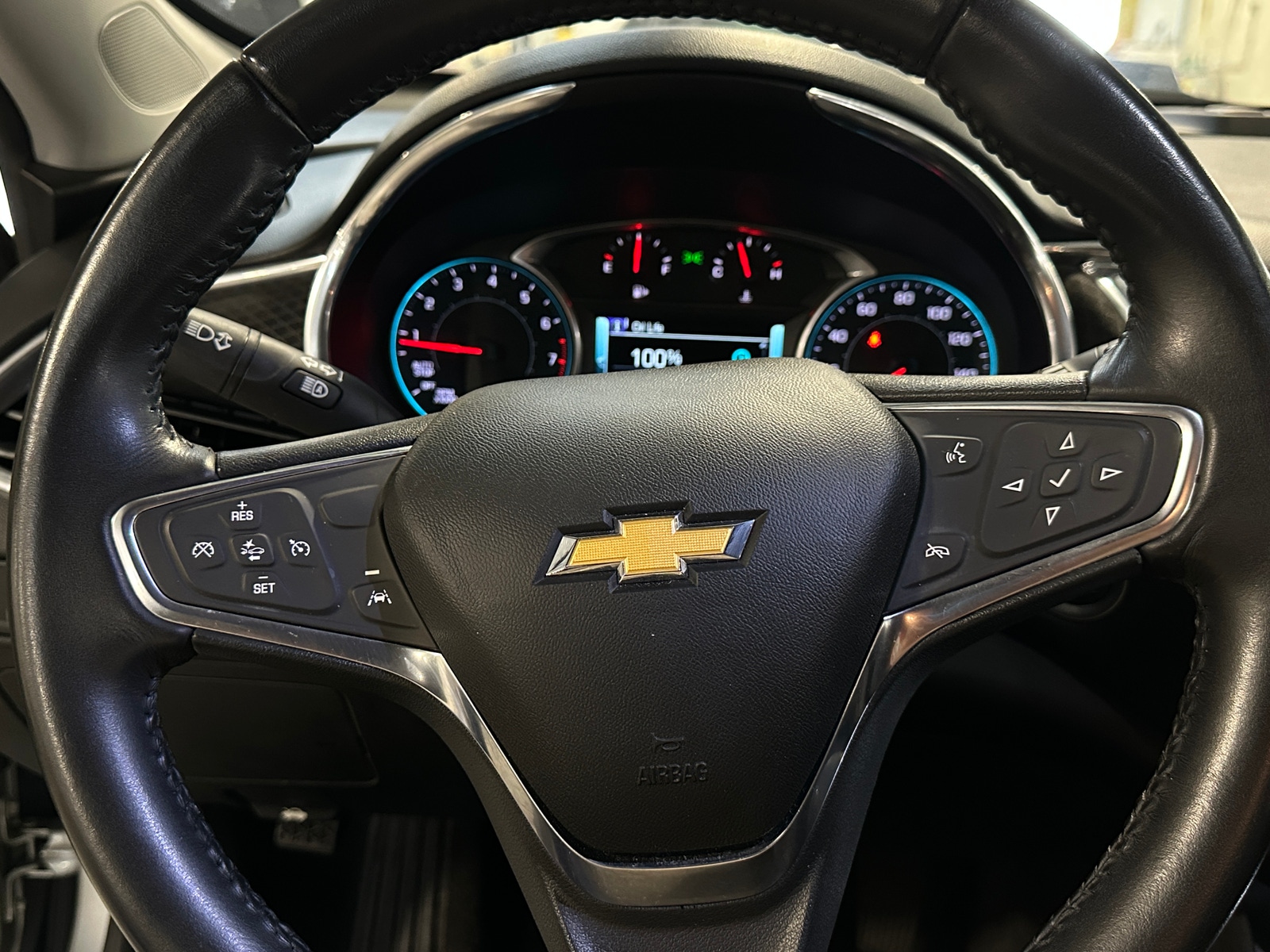 Thumbnail: 2018 Chevrolet Malibu - 5