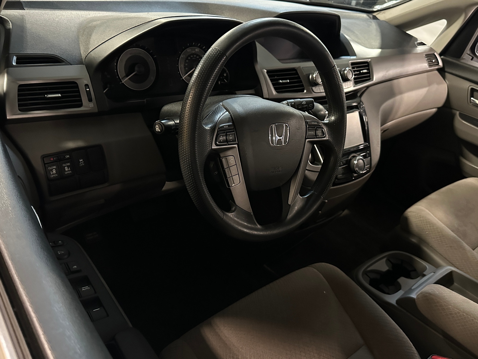 Thumbnail: 2014 Honda Odyssey - 3