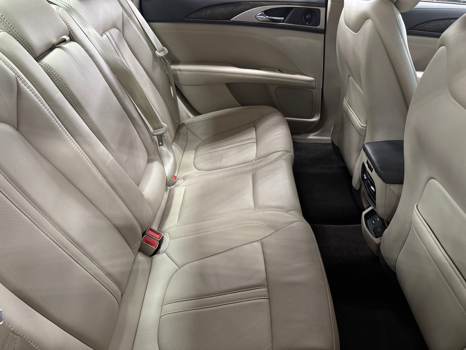 Thumbnail: 2017 Lincoln MKZ - 5