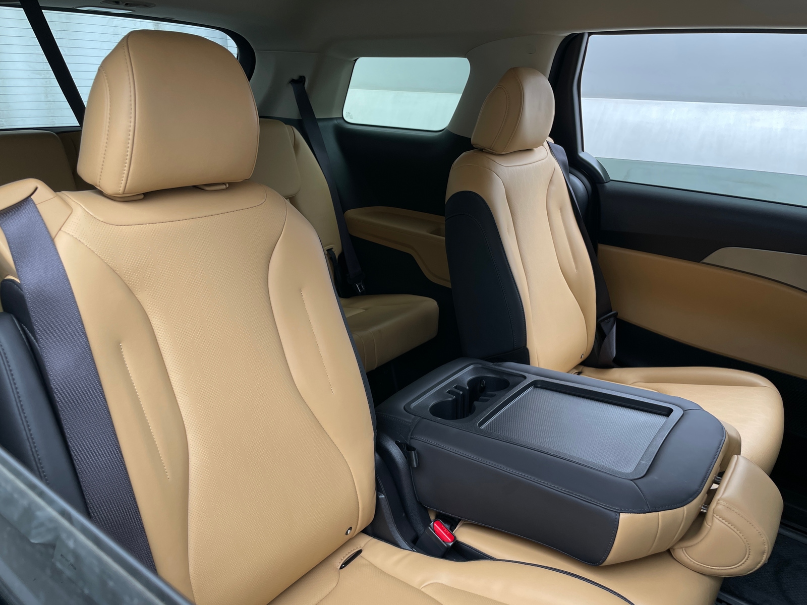 Thumbnail: 2024 Kia Carnival - 5