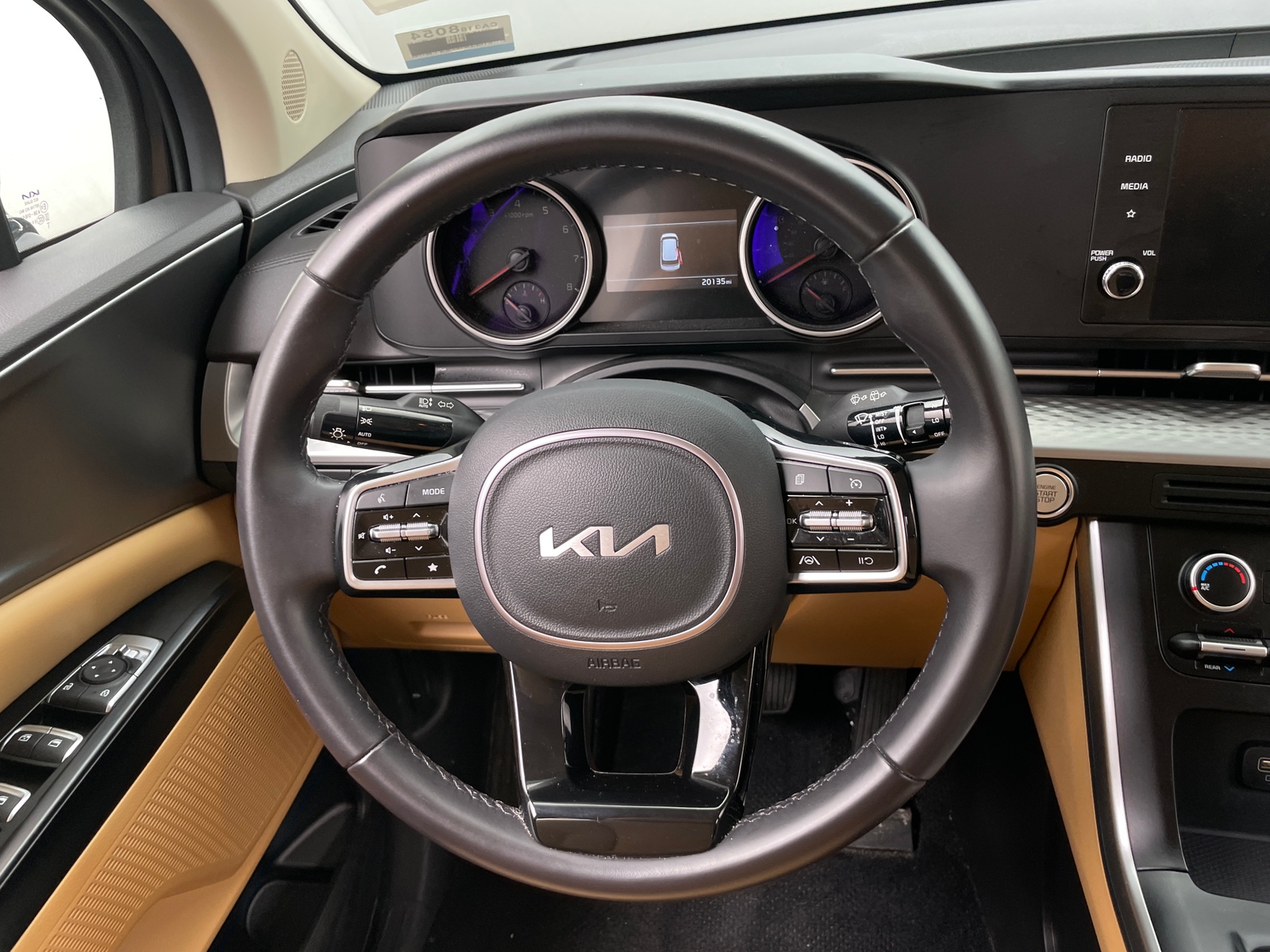 Thumbnail: 2024 Kia Carnival - 4