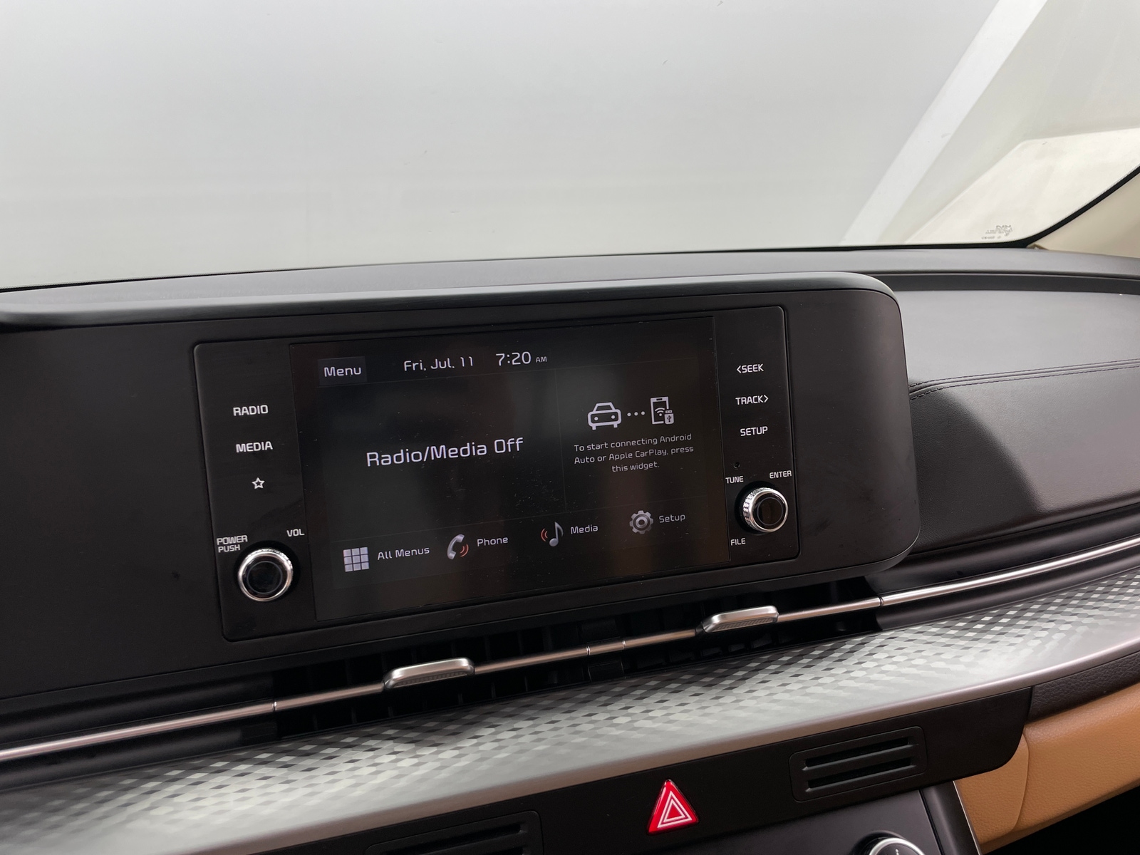 Thumbnail: 2024 Kia Carnival - 3