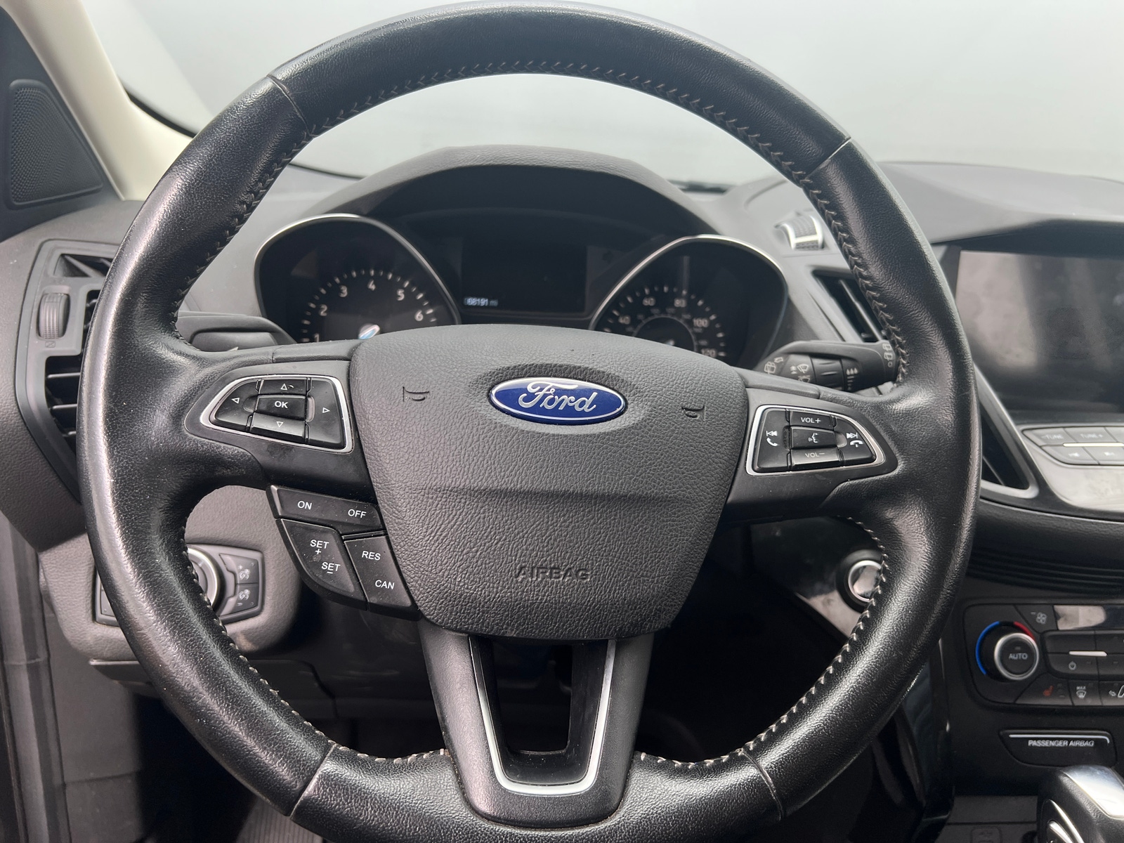 Thumbnail: 2019 Ford Escape - 4