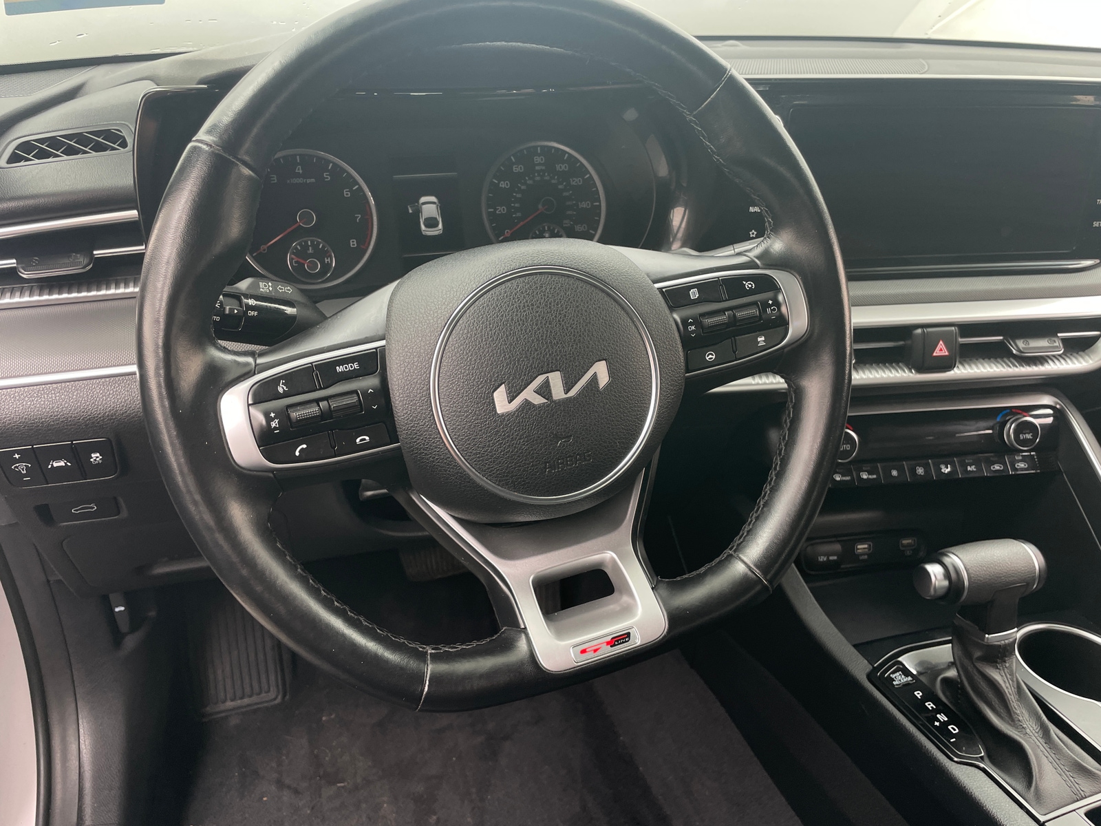 Thumbnail: 2022 Kia K5 - 4