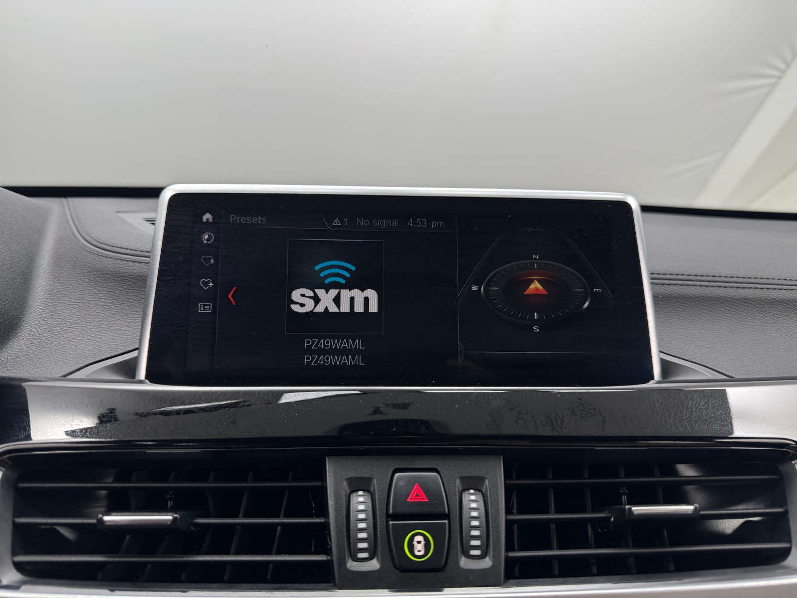 Thumbnail: 2020 BMW X1 - 3