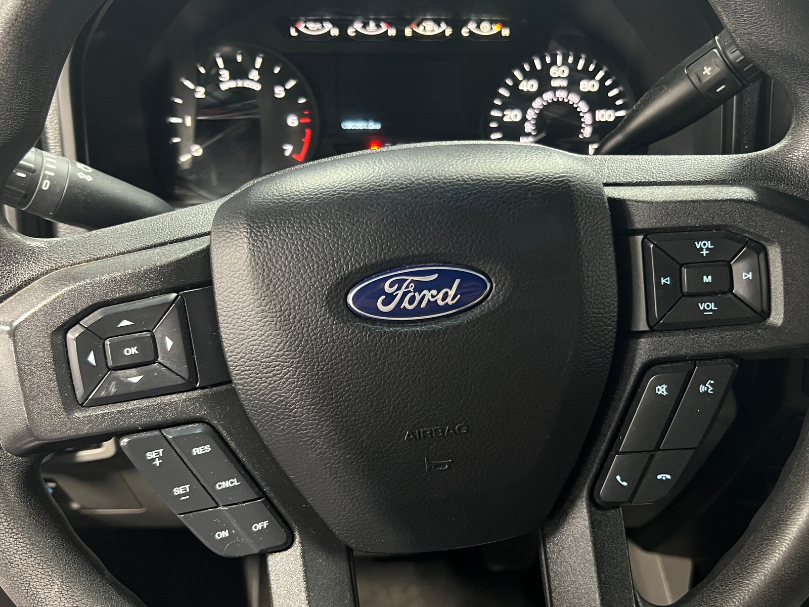 Thumbnail: 2019 Ford Econoline - 5