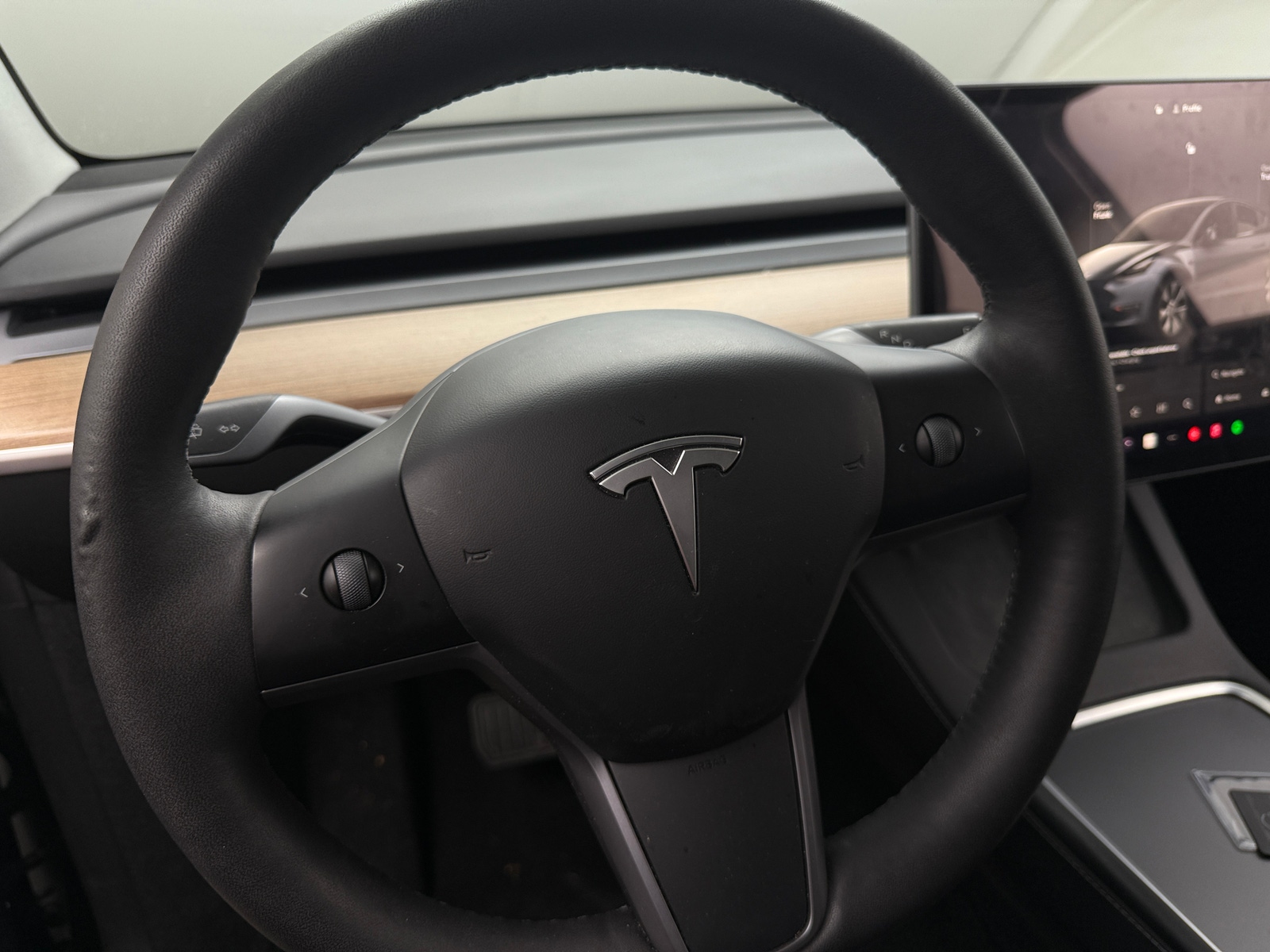 Thumbnail: 2023 Tesla Model Y - 4
