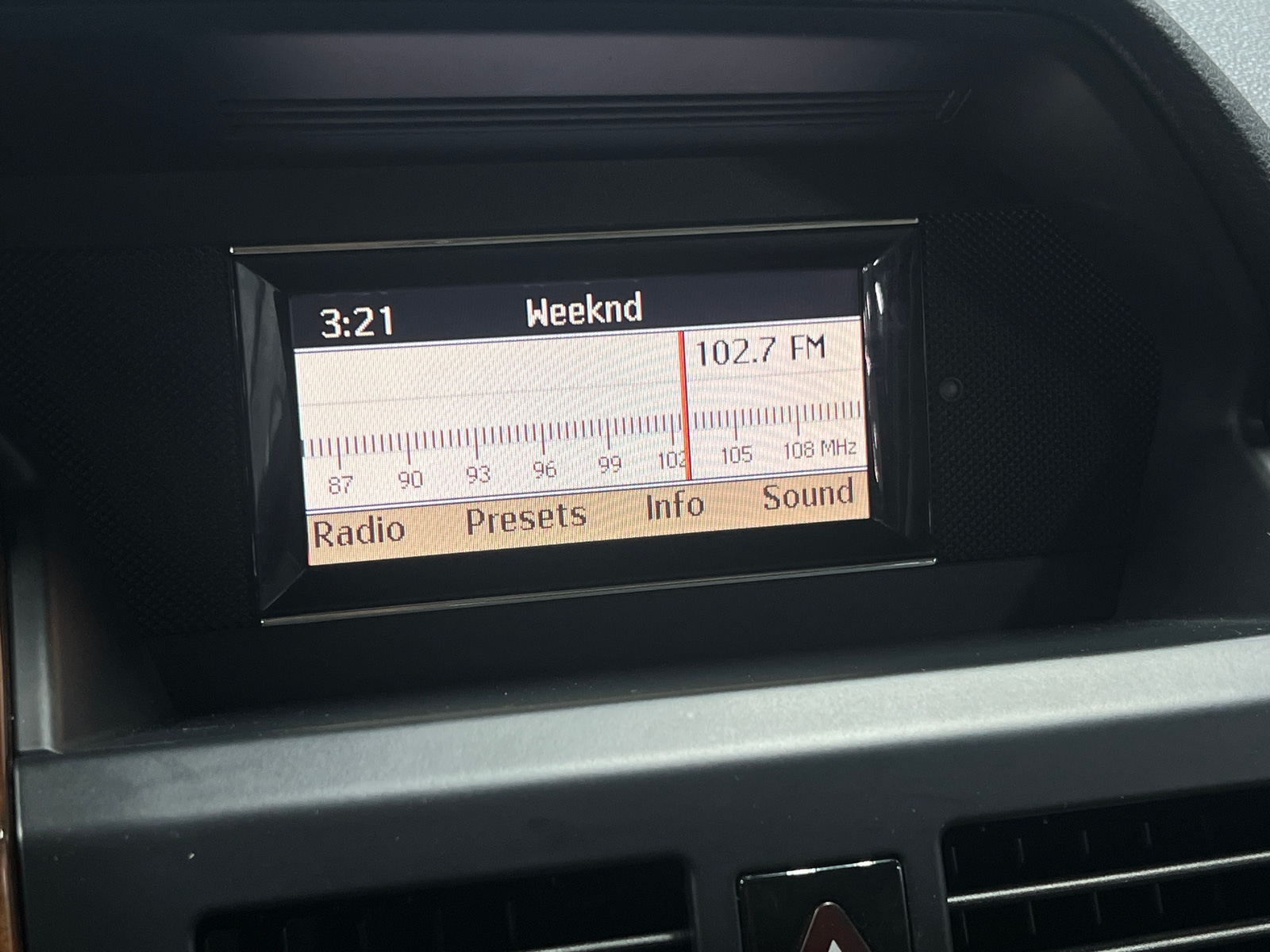 Thumbnail: 2012 Mercedes-Benz GLK - 4