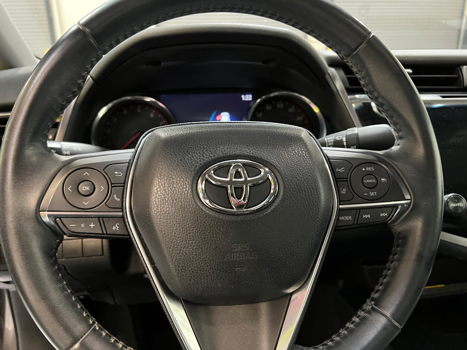 Thumbnail: 2020 Toyota Camry - 4