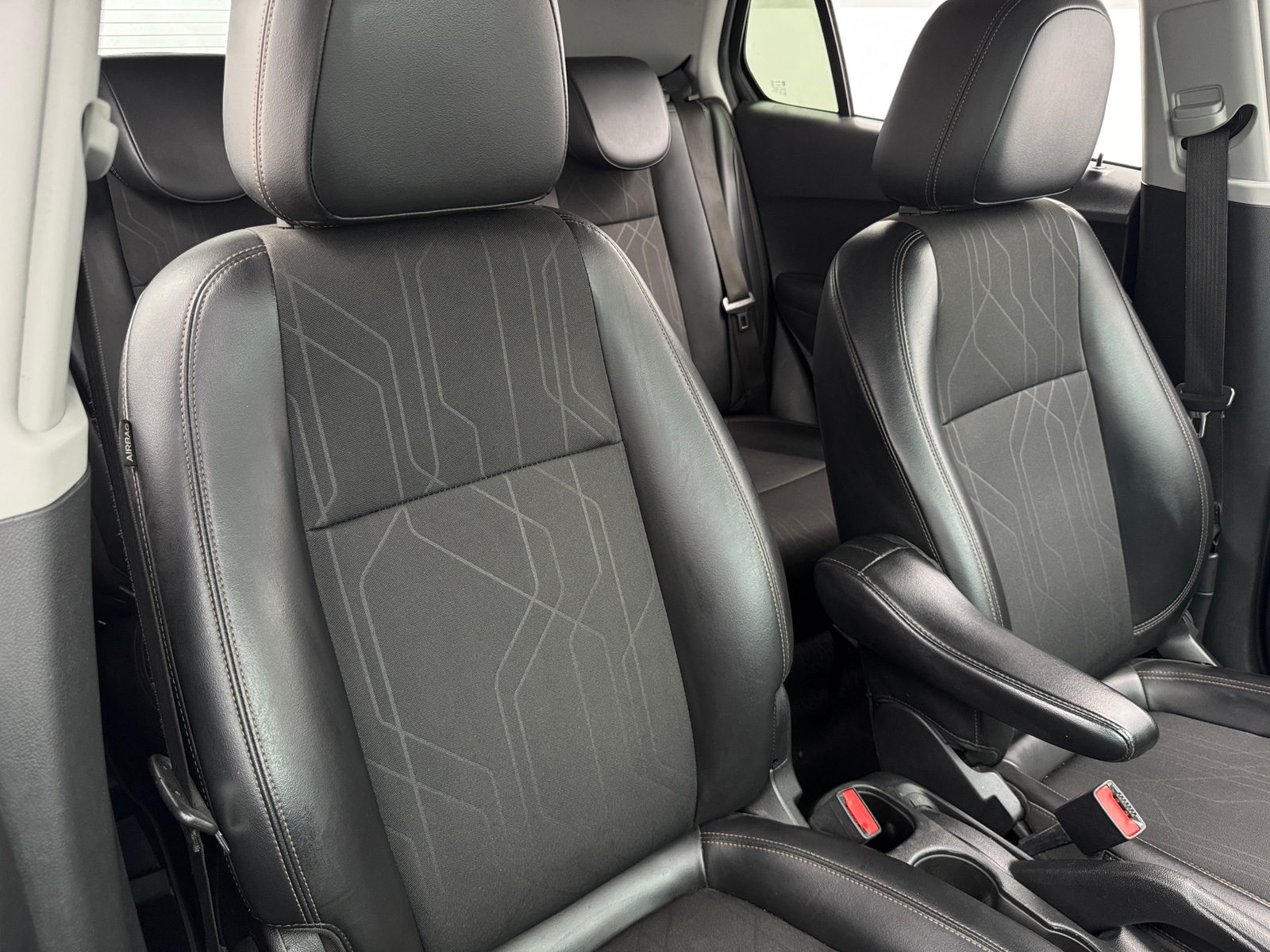Thumbnail: 2019 Chevrolet Trax - 2