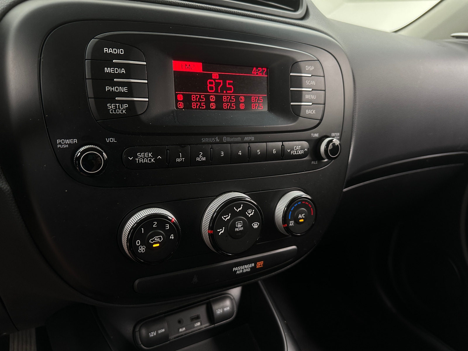 Thumbnail: 2015 Kia Soul - 4