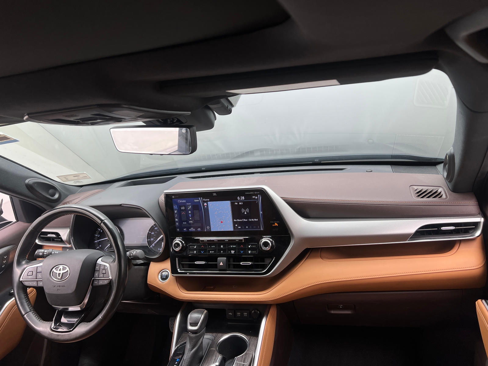 Thumbnail: 2020 Toyota Highlander - 2