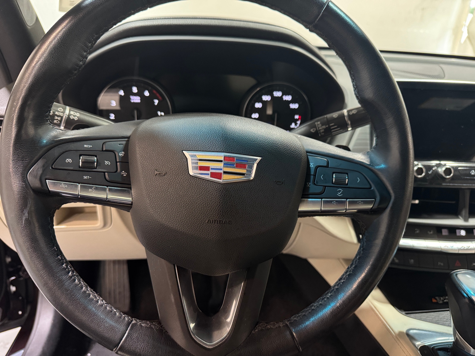 Thumbnail: 2020 Cadillac CT4 - 4