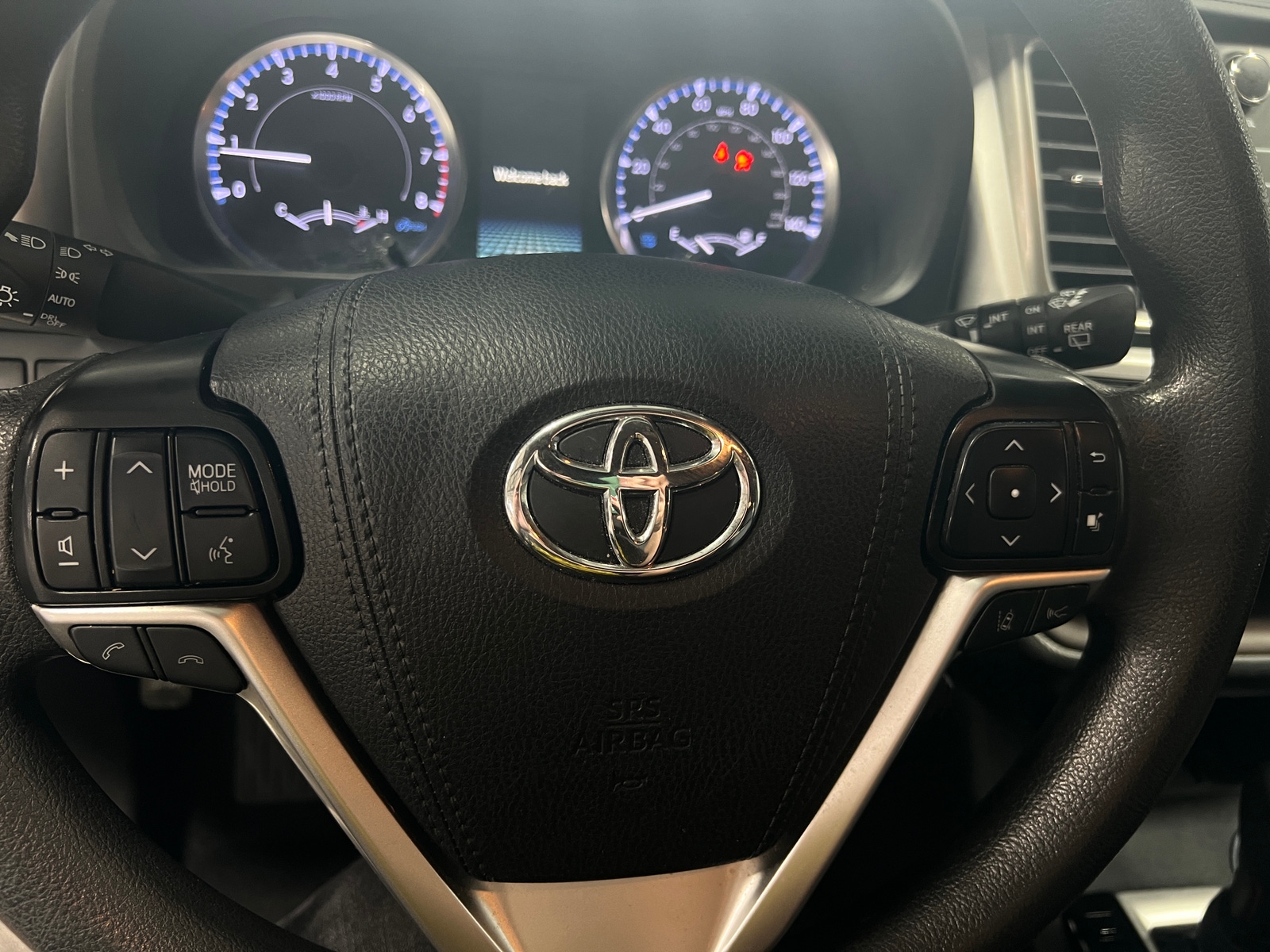 Thumbnail: 2019 Toyota Highlander - 5