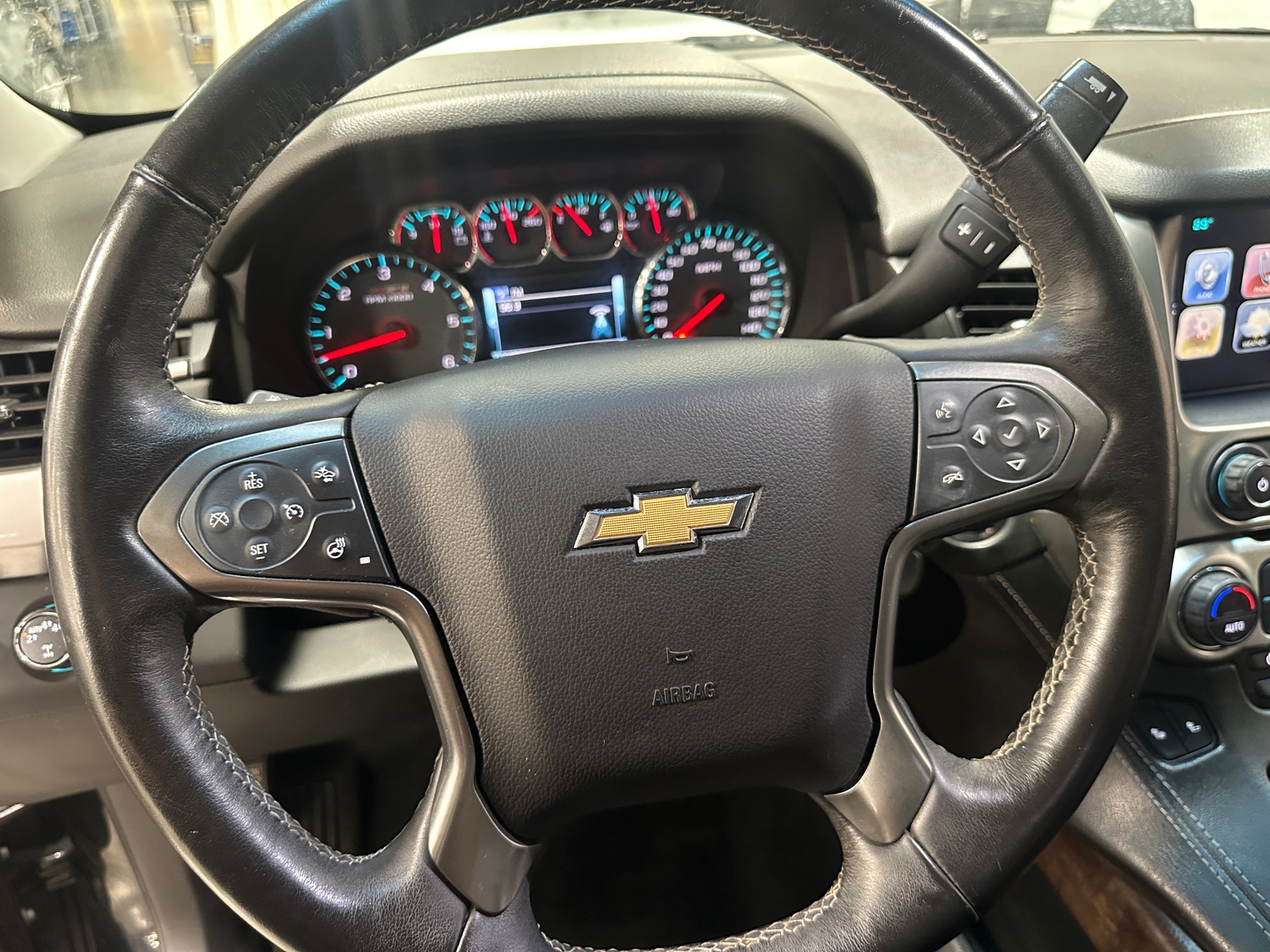 Thumbnail: 2018 Chevrolet Tahoe - 4
