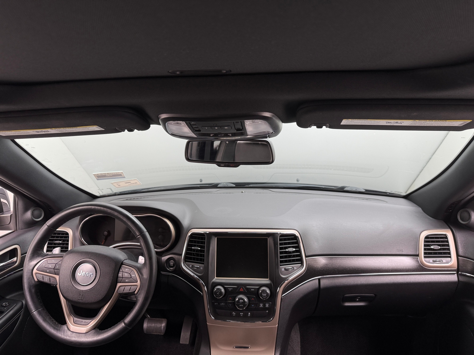 Thumbnail: 2015 Jeep Grand Cherokee - 2