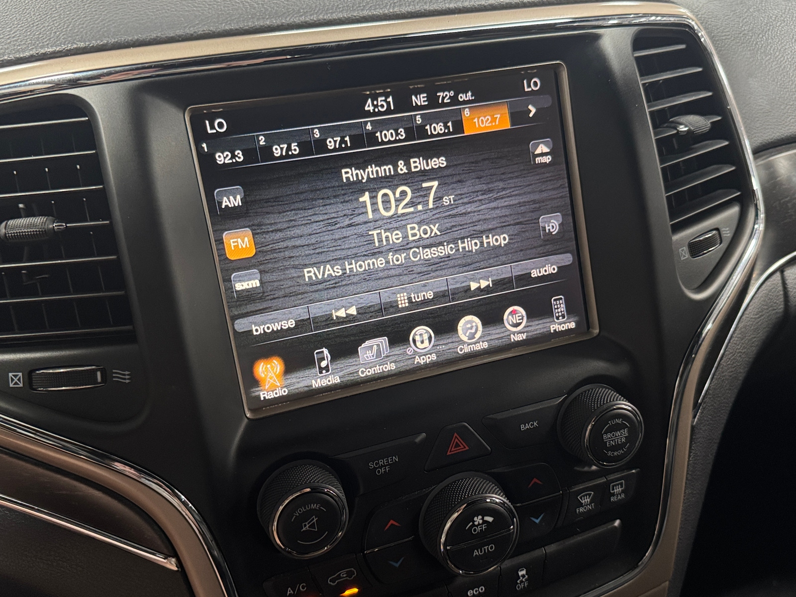 Thumbnail: 2015 Jeep Grand Cherokee - 3