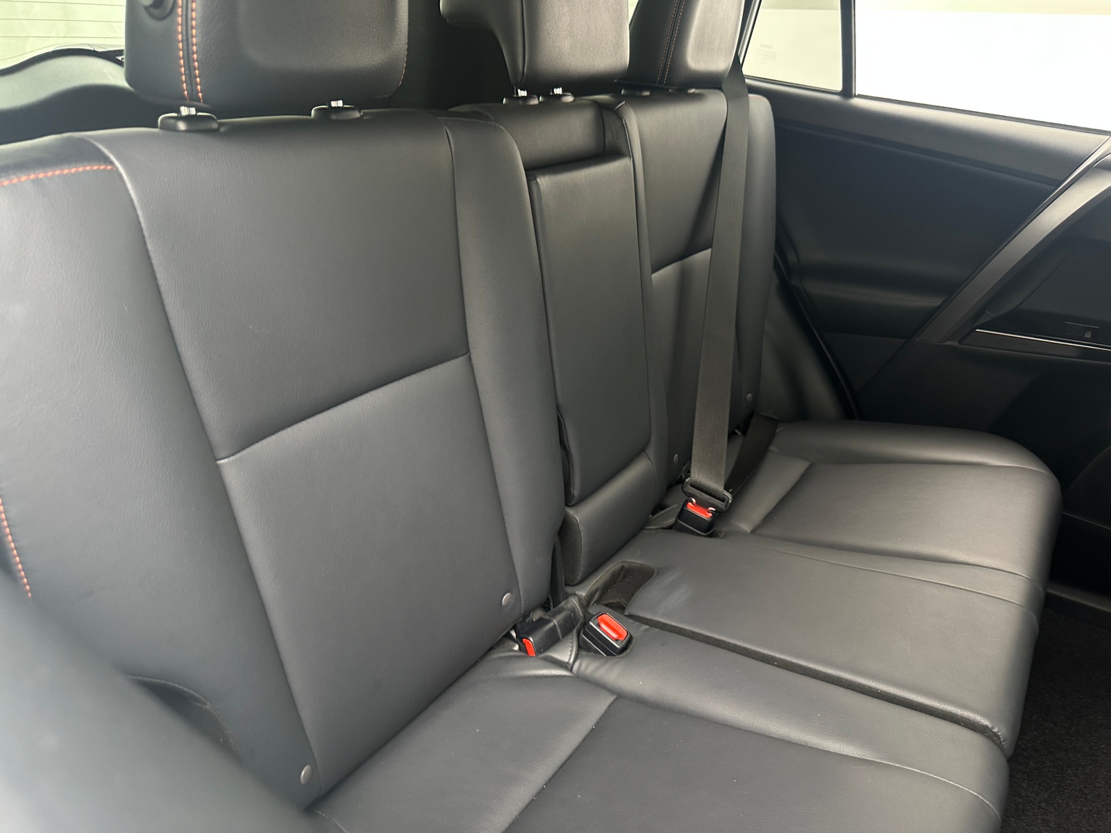 Thumbnail: 2017 Toyota RAV4 - 5