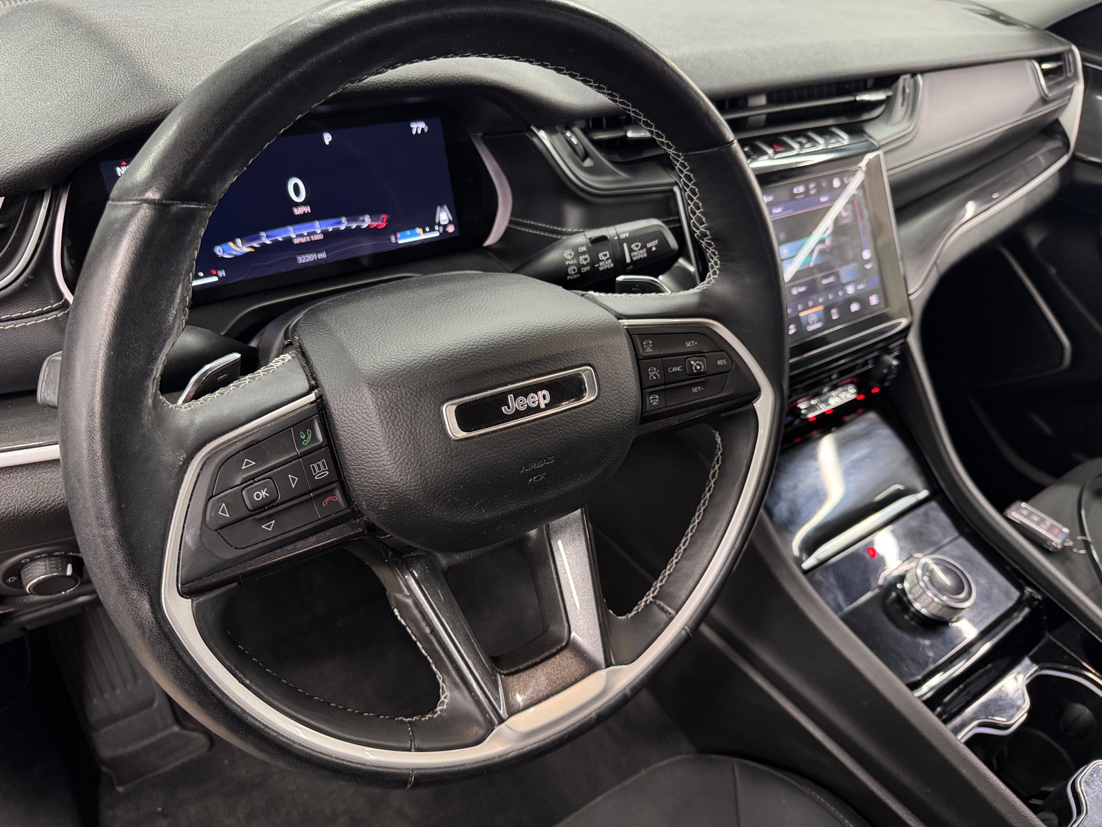 Thumbnail: 2022 Jeep Grand Cherokee L - 3