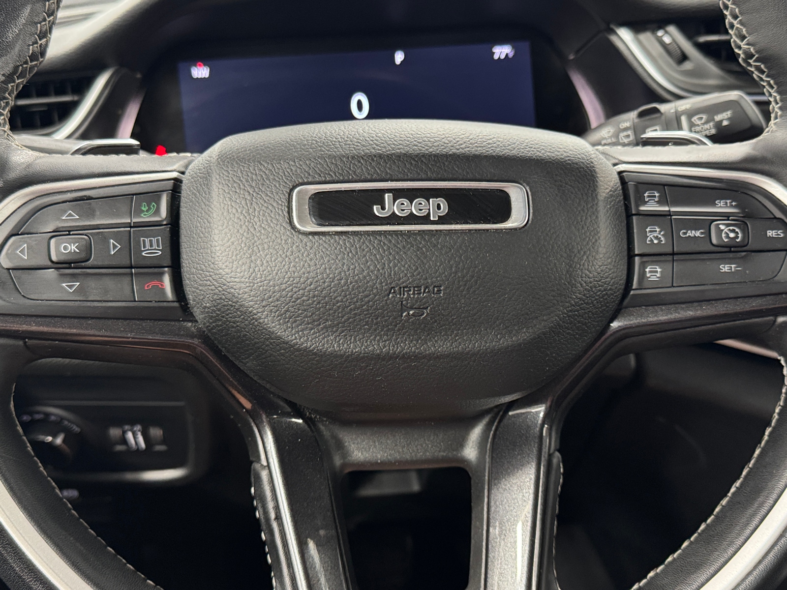 Thumbnail: 2022 Jeep Grand Cherokee L - 5