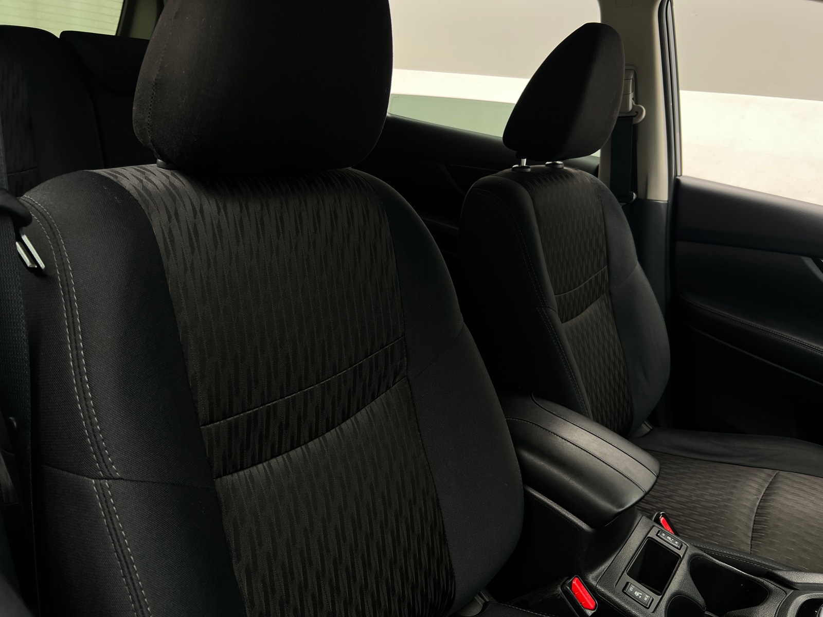 Thumbnail: 2019 Nissan Rogue - 2