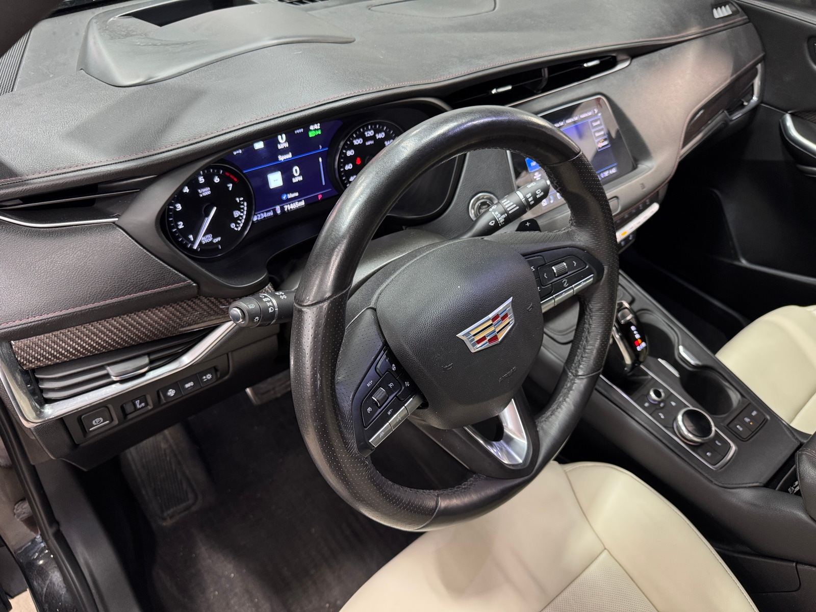 Thumbnail: 2020 Cadillac XT4 - 2