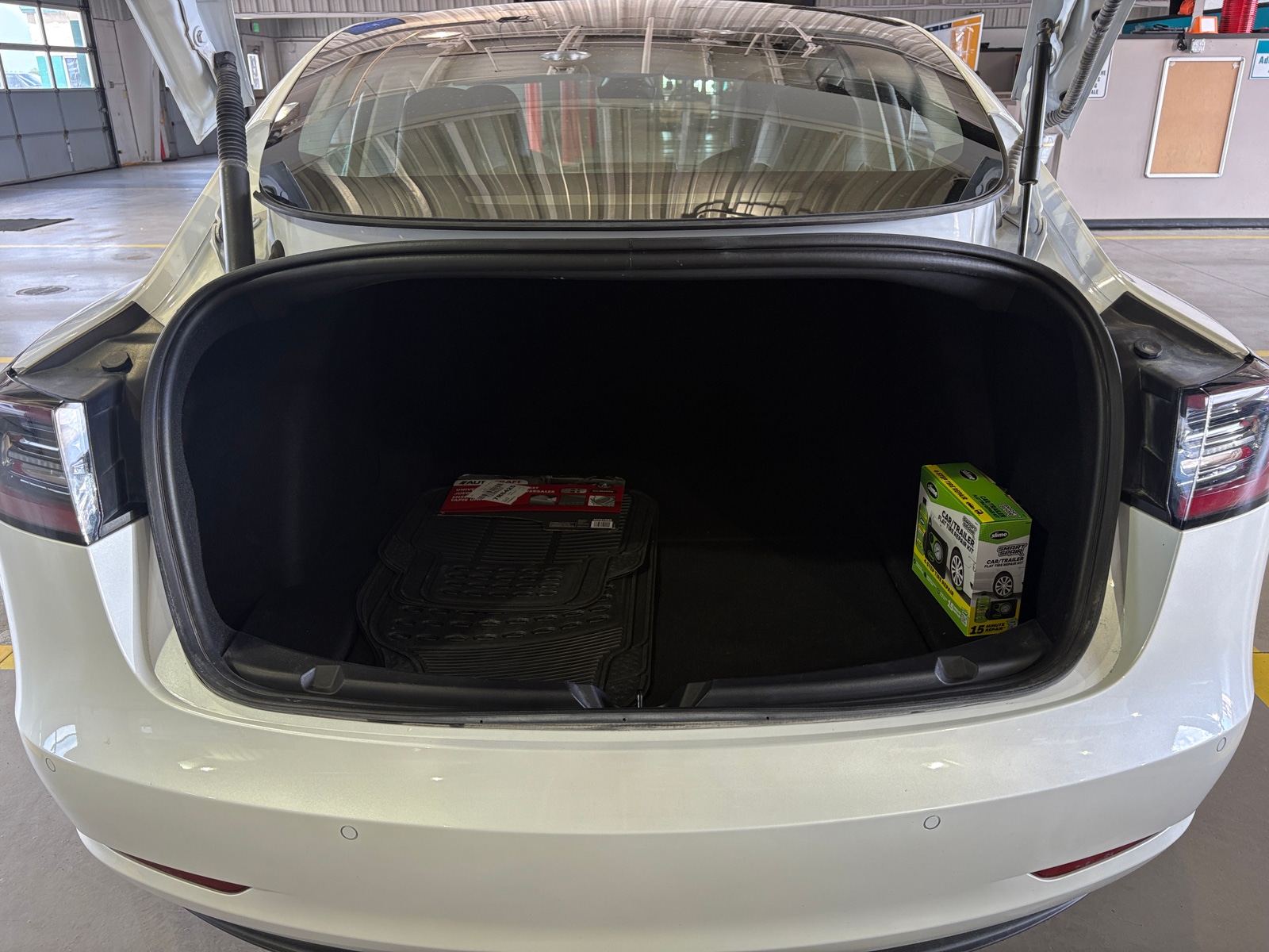 Thumbnail: 2022 Tesla Model 3 - 5