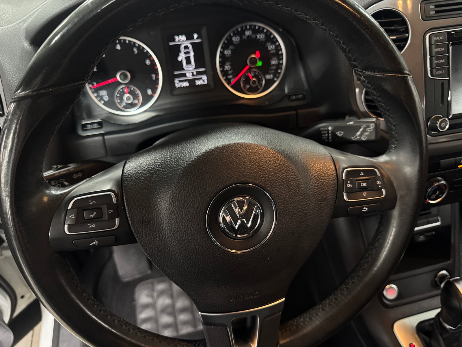 Thumbnail: 2017 Volkswagen Tiguan - 5