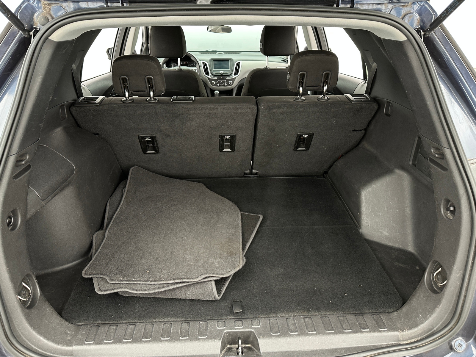 Thumbnail: 2018 Chevrolet Equinox - 7