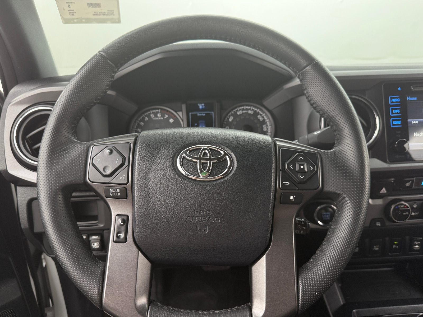 Thumbnail: 2017 Toyota Tacoma - 5