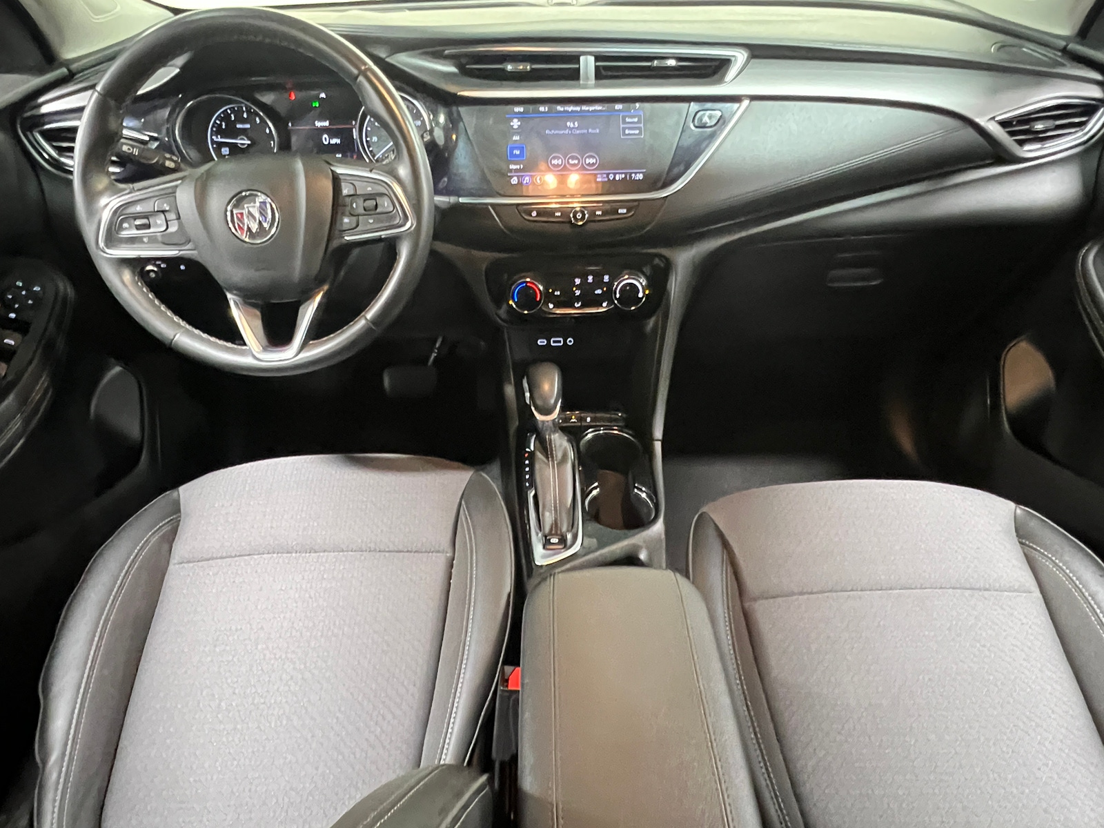 Thumbnail: 2022 Buick Encore GX - 3