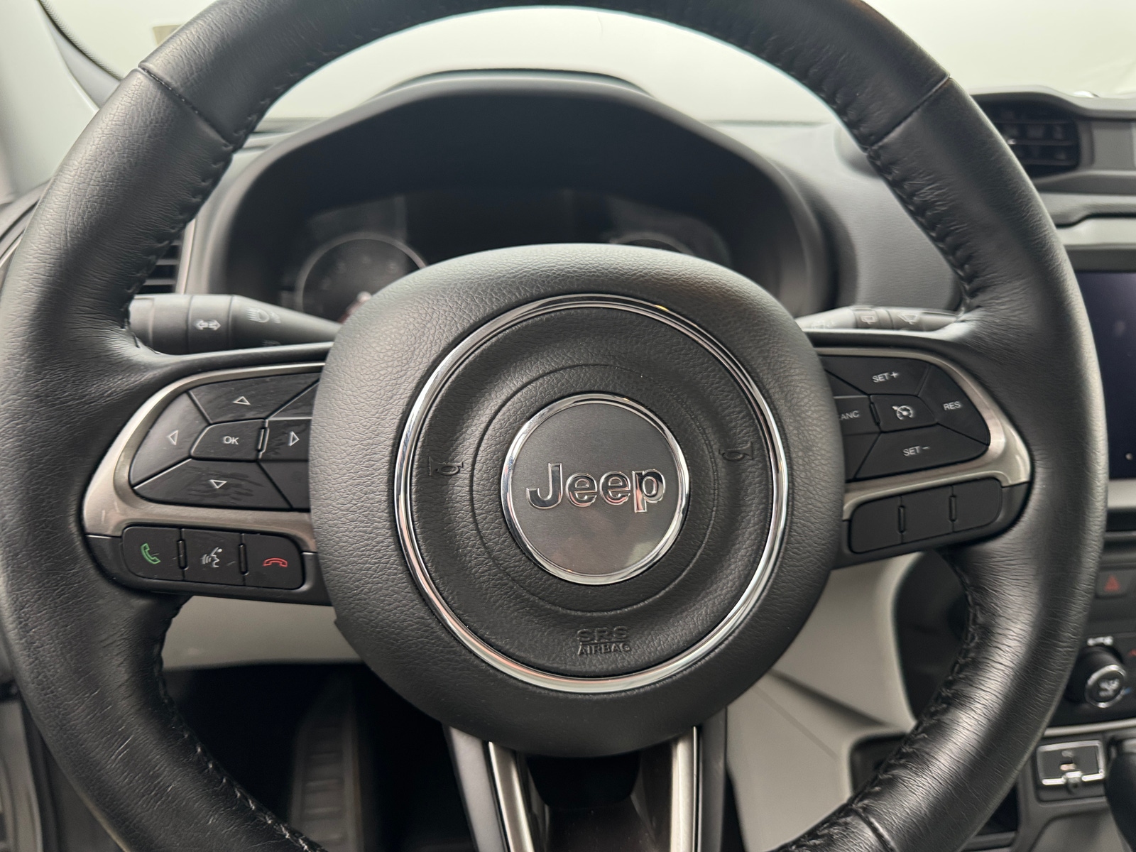 Thumbnail: 2018 Jeep Renegade - 4