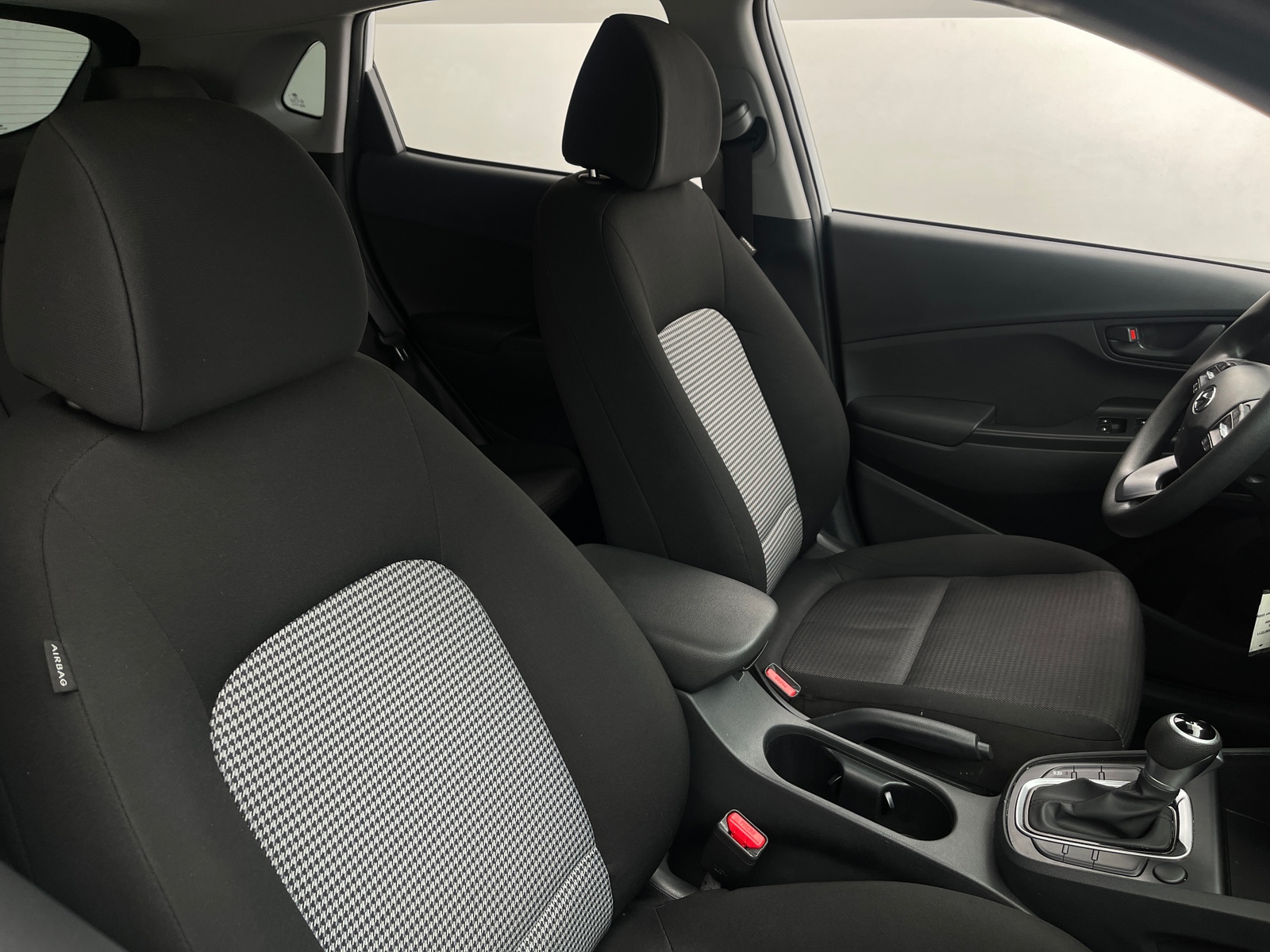 Thumbnail: 2023 Hyundai Kona - 2