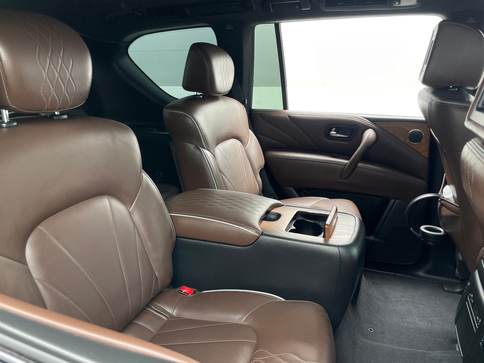 Thumbnail: 2016 INFINITI QX80 - 5